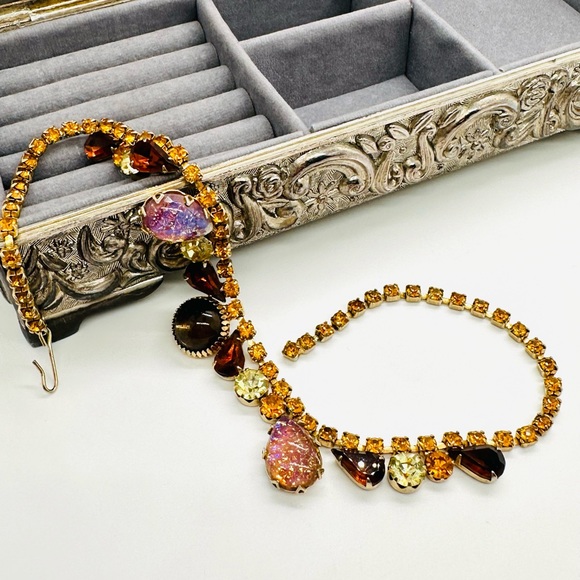 🔥 Vintage GORGEOUS Opal Rhinestone Crystal Necklace - Picture 4 of 17